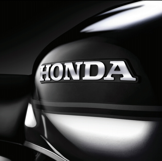 DUAL TONE FUEL TANK WITH BOLD Honda EMBLEM